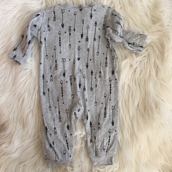 (SOLD) Modern Unisex Arrow Onesie - Picture 6 of 6